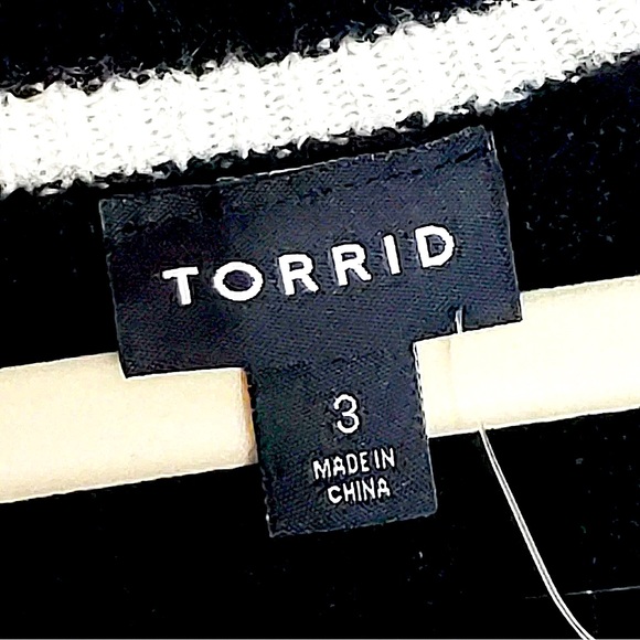 Torrid Buffalo Plaid Gold Stars Holiday Black Cotton Knit Plus 3X Sweater 22/24 - Picture 14 of 14